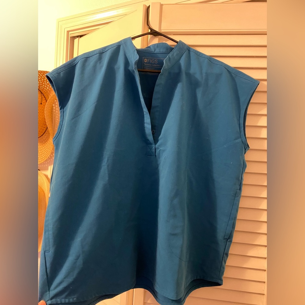 FIGS Technical Collection Rafaela Women Large Scrub Top